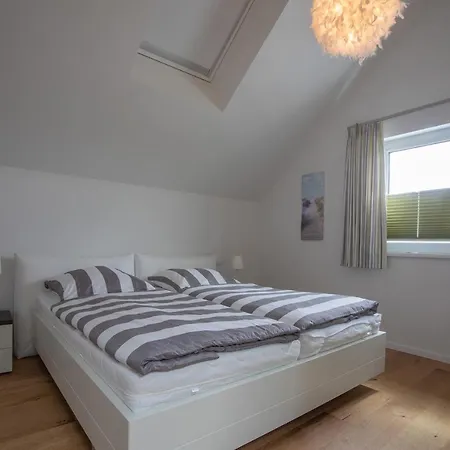 Reeder's Topp Penthouse * 奥尔本尼兹
